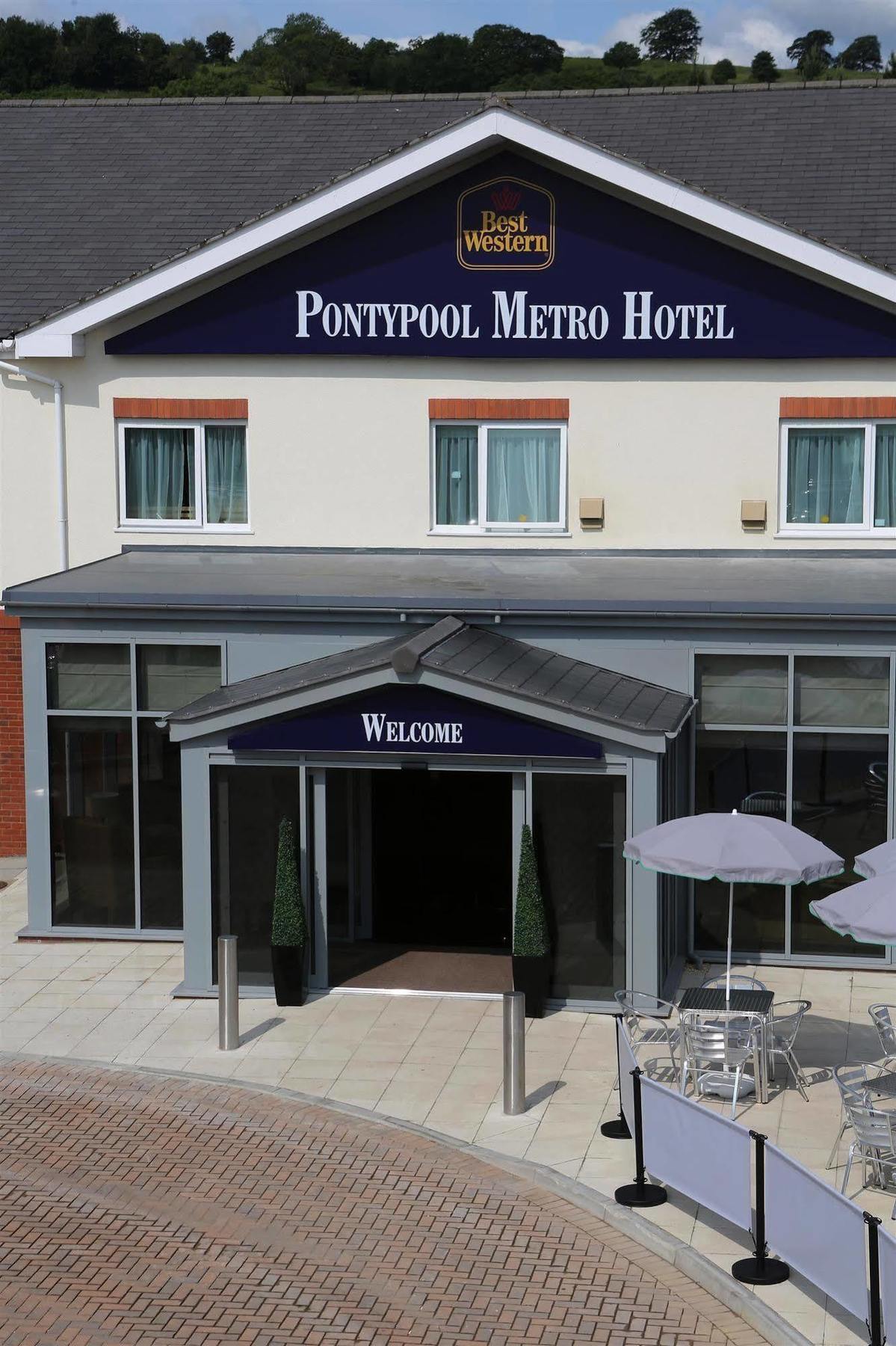 Best Western Pontypool Metro Hotel Extérieur photo